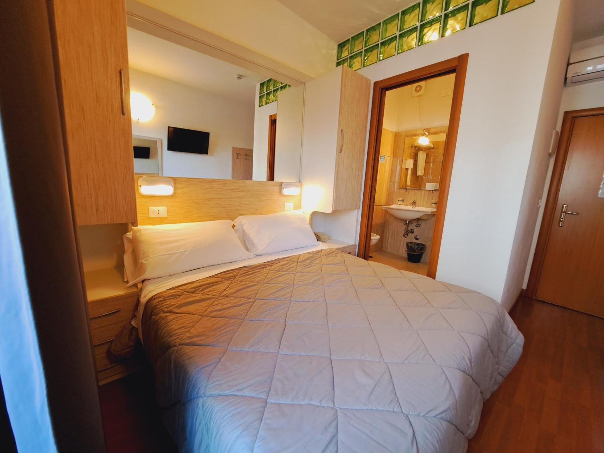 Hotel Butterfly Wellness & Spa Ρίμινι Εξωτερικό φωτογραφία