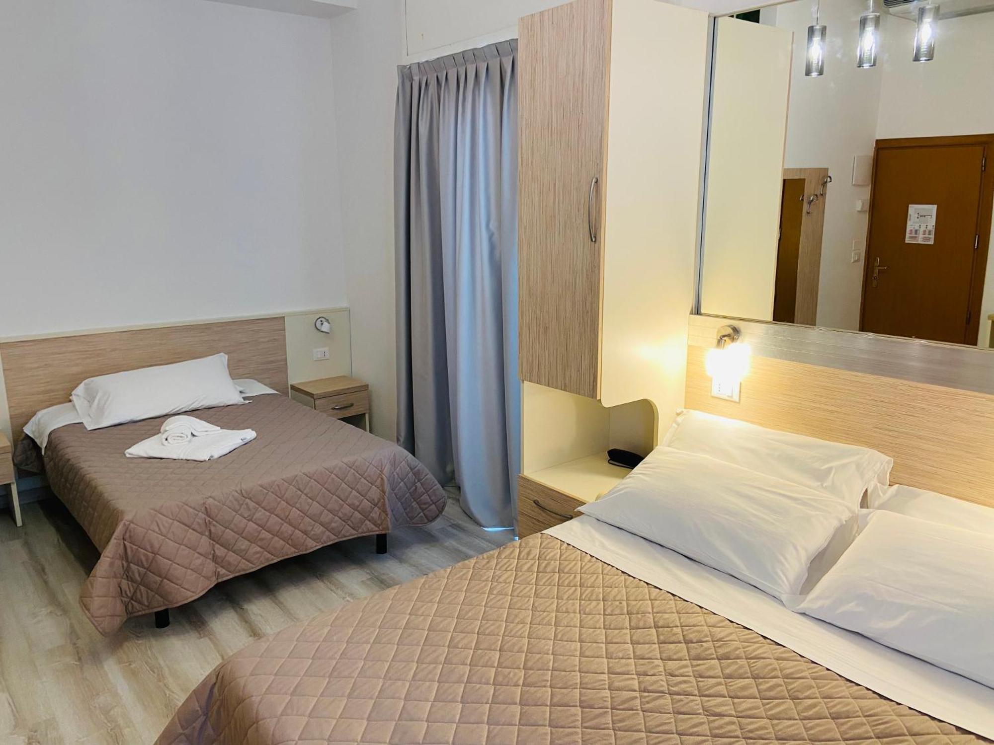Hotel Butterfly Wellness & Spa Ρίμινι Εξωτερικό φωτογραφία