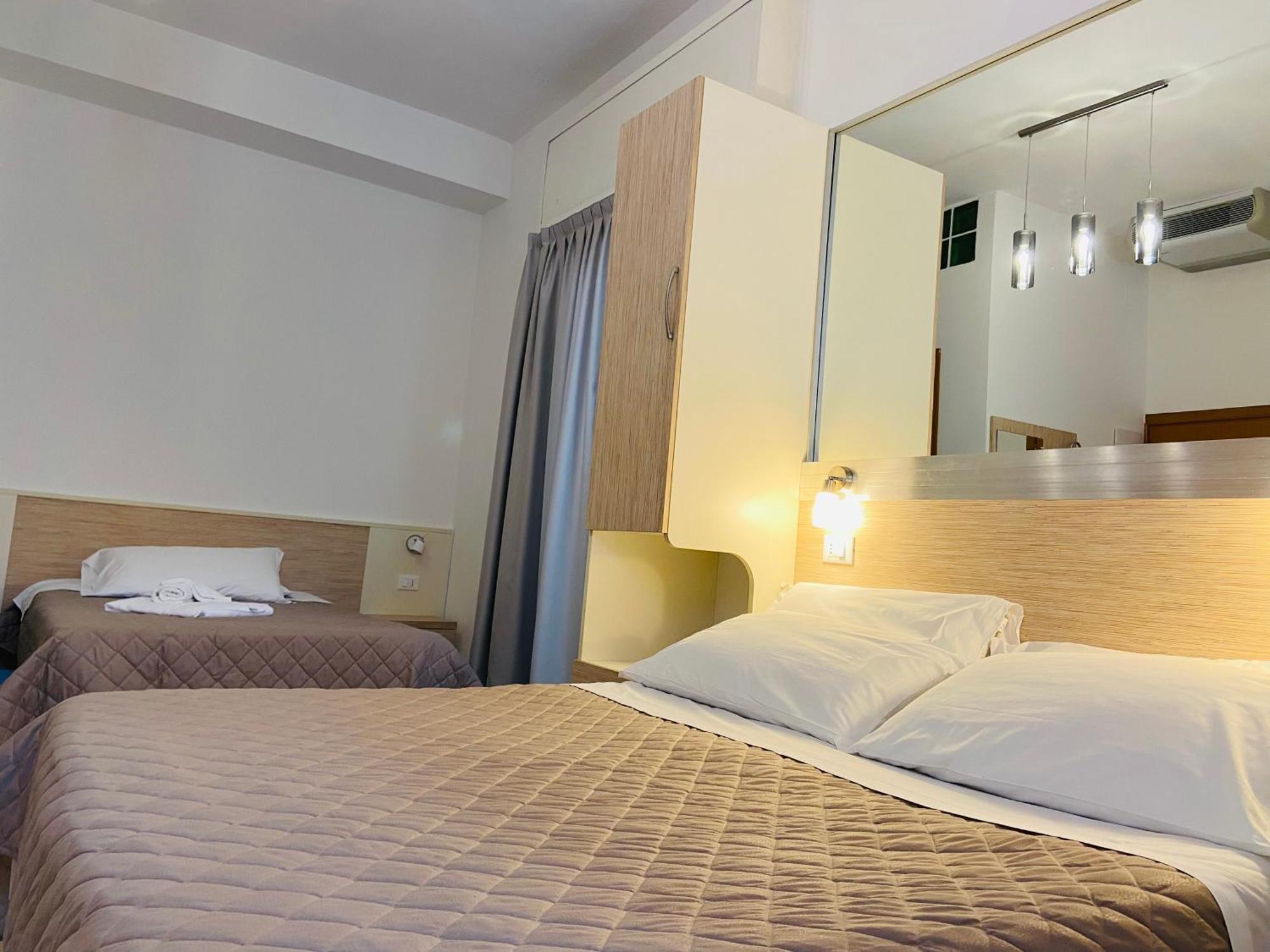 Hotel Butterfly Wellness & Spa Ρίμινι Εξωτερικό φωτογραφία