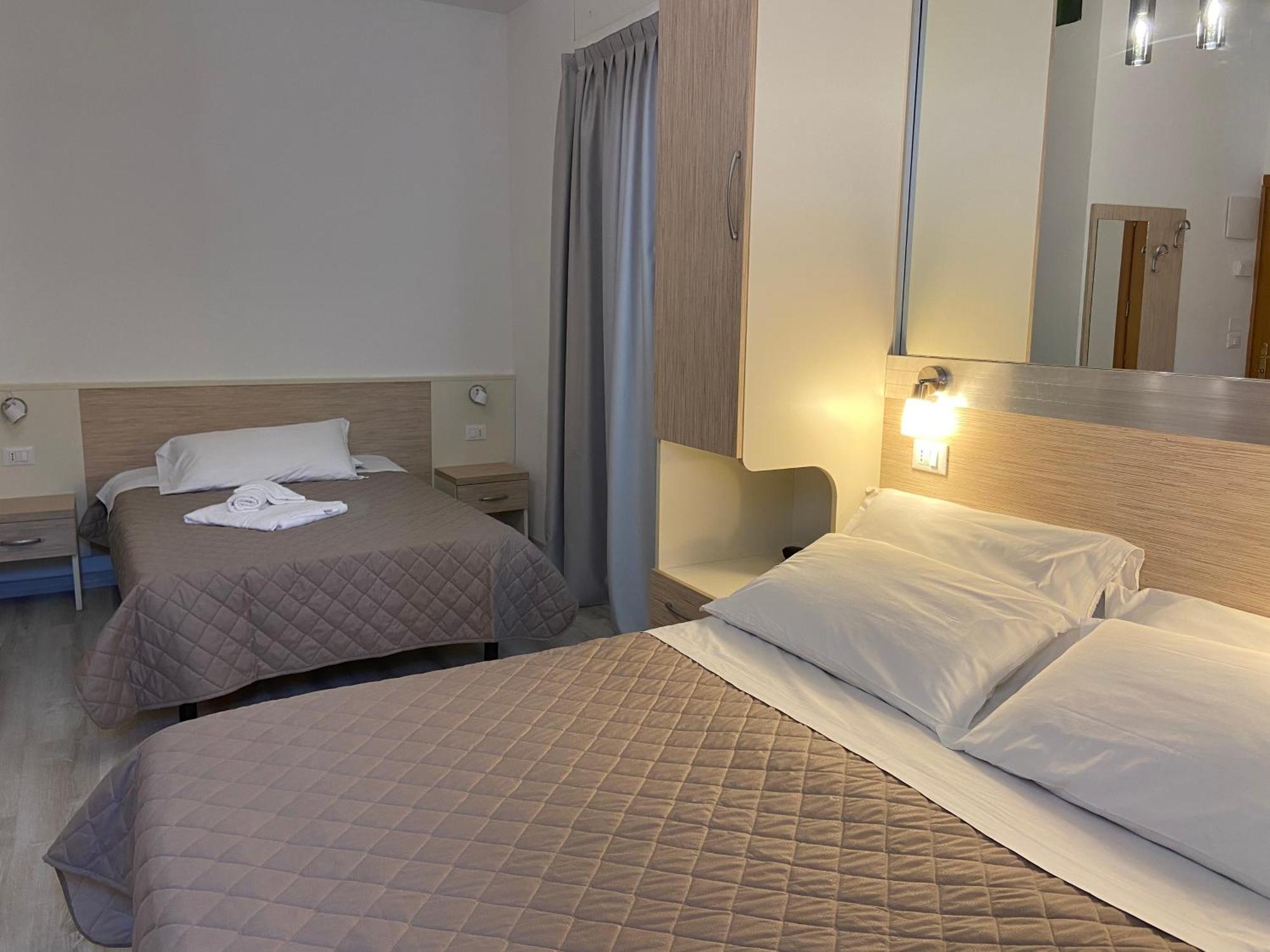 Hotel Butterfly Wellness & Spa Ρίμινι Εξωτερικό φωτογραφία