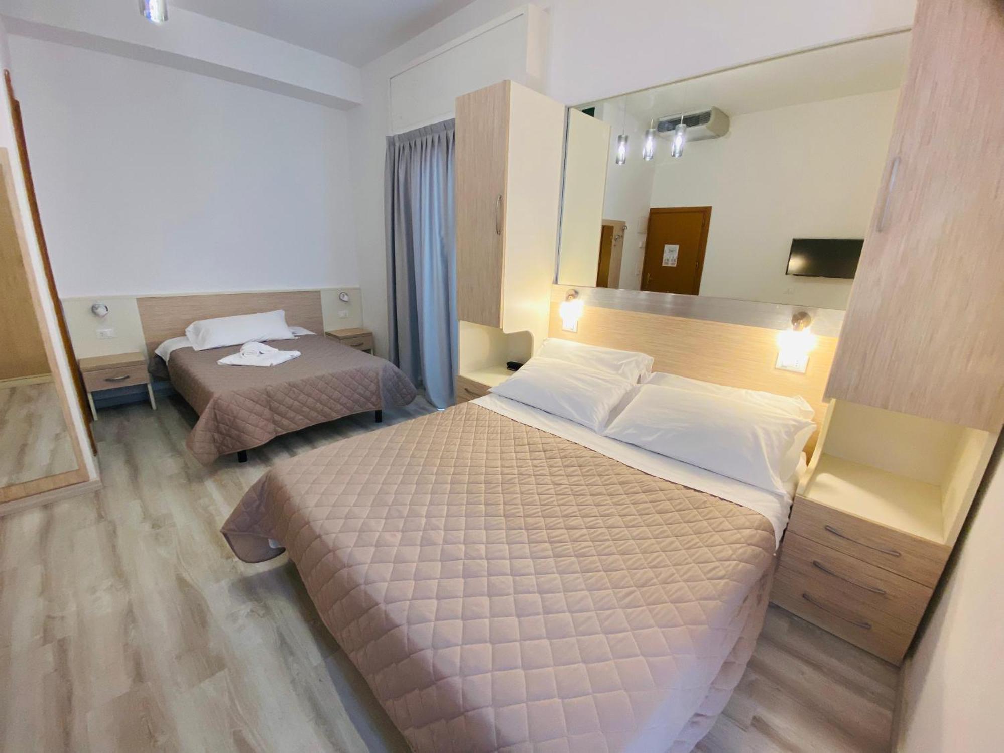 Hotel Butterfly Wellness & Spa Ρίμινι Εξωτερικό φωτογραφία