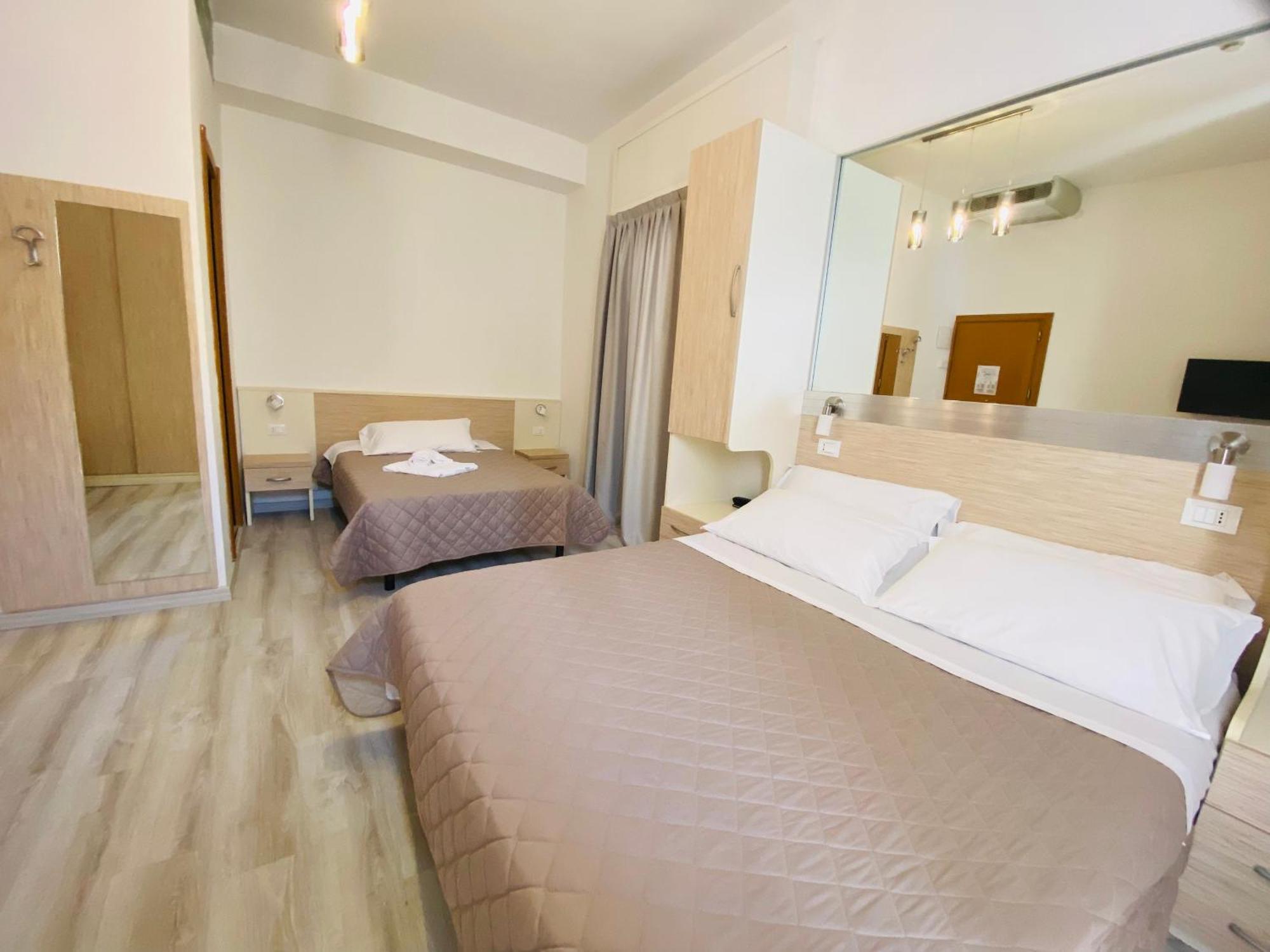 Hotel Butterfly Wellness & Spa Ρίμινι Εξωτερικό φωτογραφία